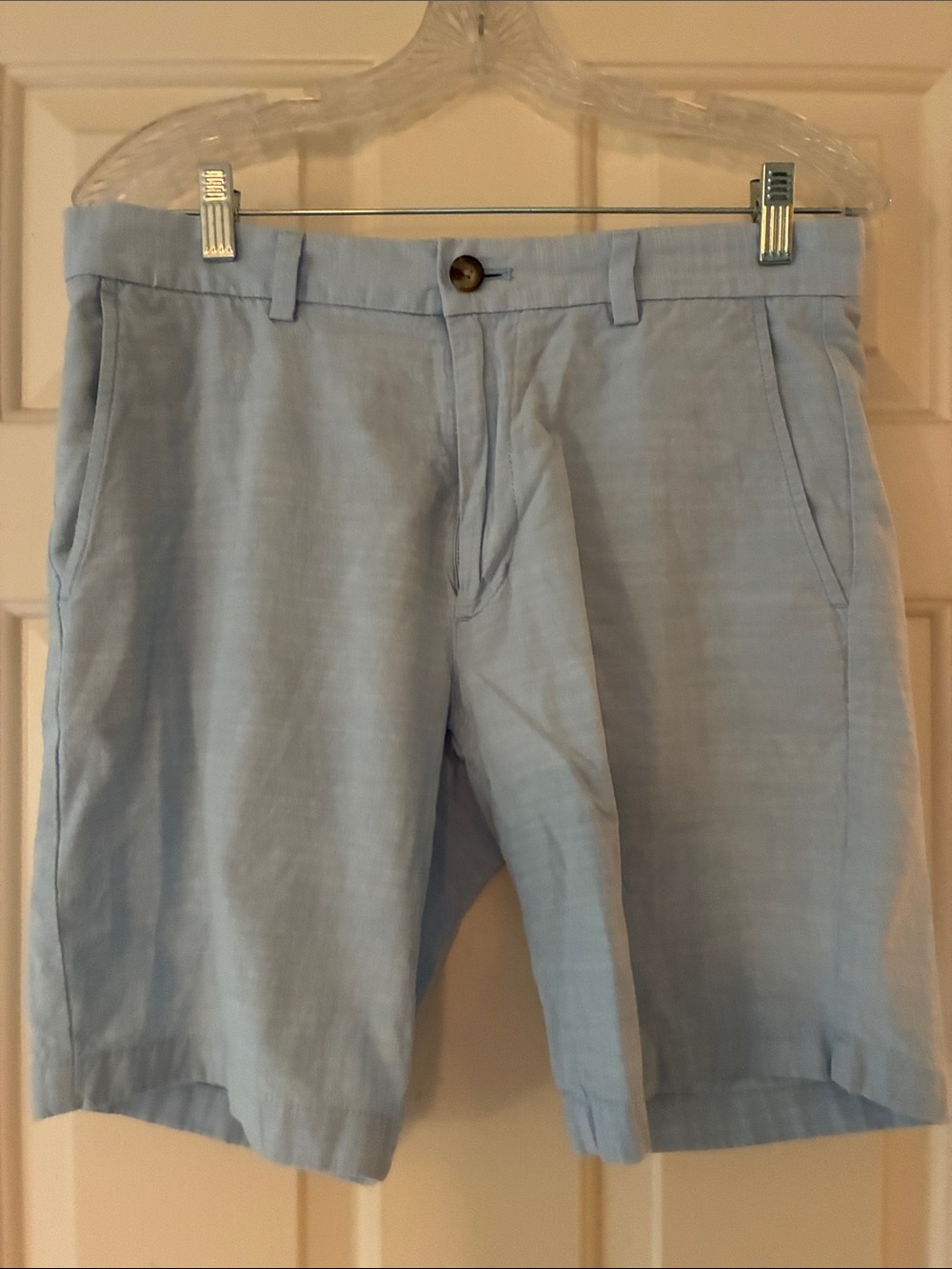 Vineyard Vines Light Blue Men's Flat-Front Shorts